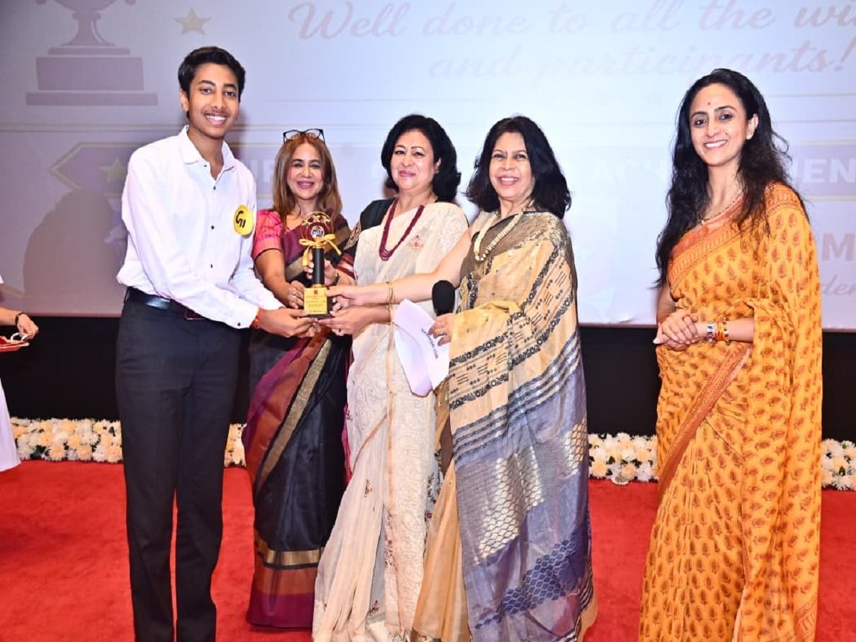 आर्मी पब्लिक स्कूल में डिबेट प्रतियोगिता: महावीर पब्लिक को बेस्ट टीम का सम्मान, देवांश गोधा बने बेस्ट स्पीकर | Parmarth TV