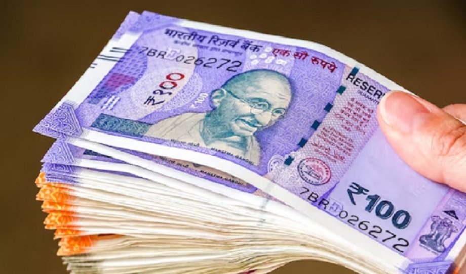 Government Scheme: Depositing Rs 436 will give you a benefit of Rs 2 lakh, know what you should know