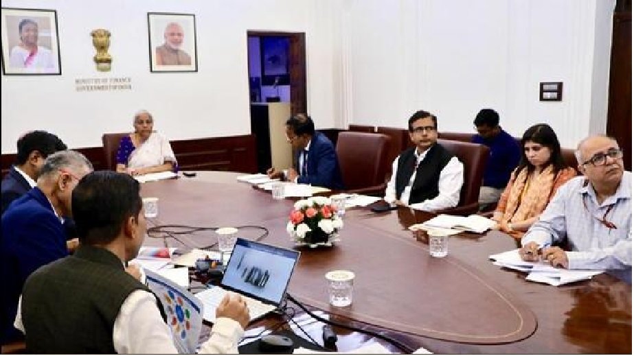 Finance Minister Nirmala Sitharaman reviewed the preparations of Indian banks and insurance companies to protect against cyber attacks from Pakistan