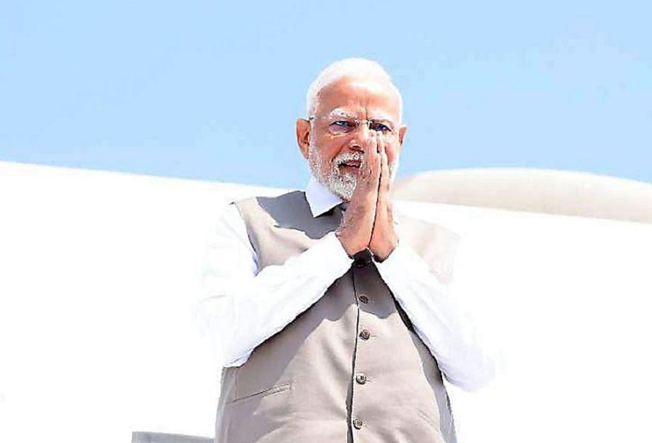 PM Modi has now received a foreign award and has now reached Canada