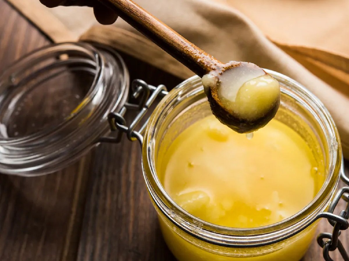 Health Tips: Drinking hot water mixed with a spoonful of cow's ghee offers these health benefits