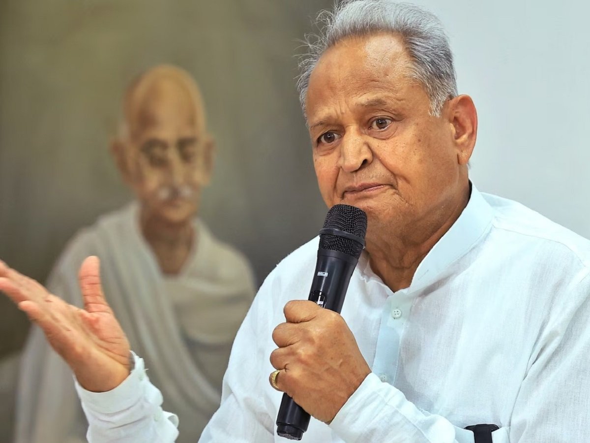 The BJP government, which has been continuously evading Panchayat and local body elections, has suffered a major setback from the High Court: Gehlot