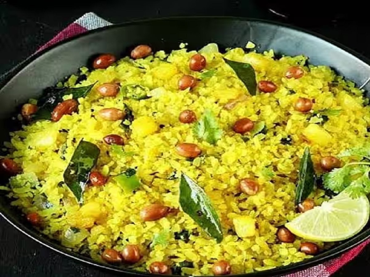 Health Tips: Poha is highly beneficial for health; include it in your diet